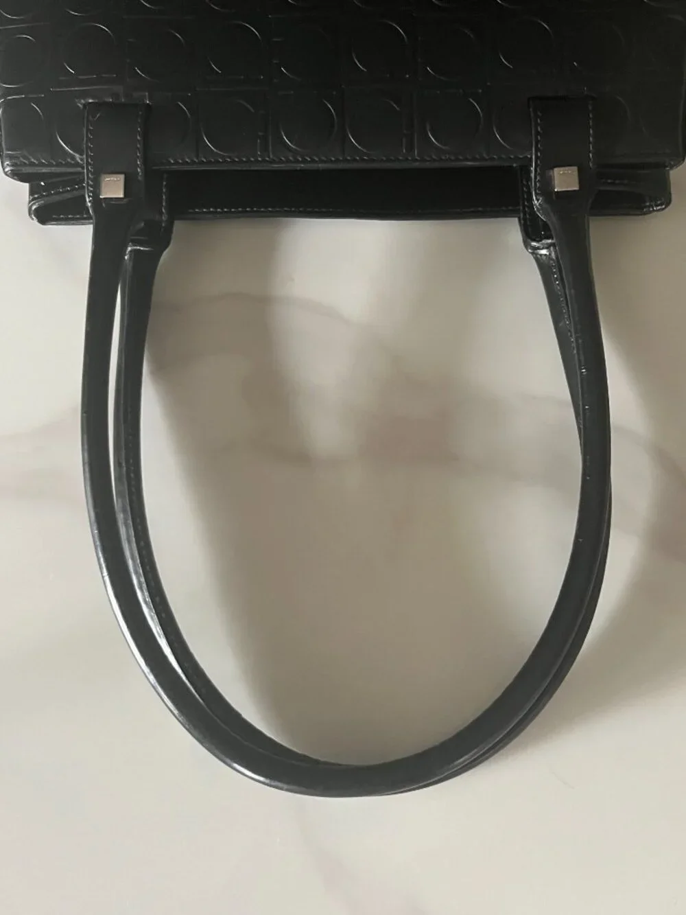 Ferragamo Gancini Embossed Black Leather Shoulder Bag AU-21 1796 - Picture 12 of 16